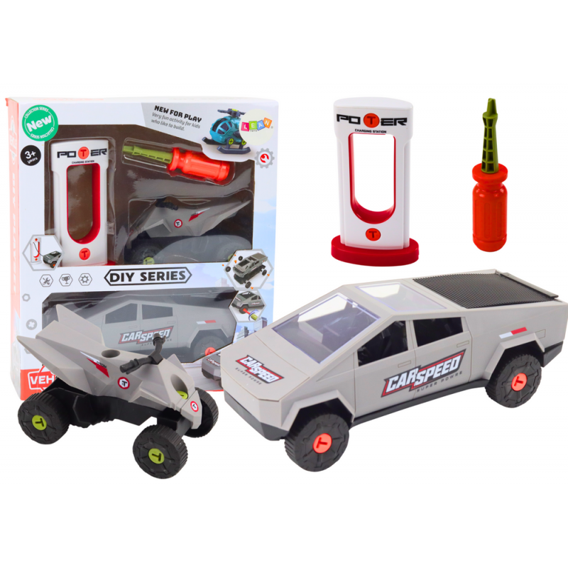 Moodne neljarattaline auto komplekt demonteerimiseks DIY hall