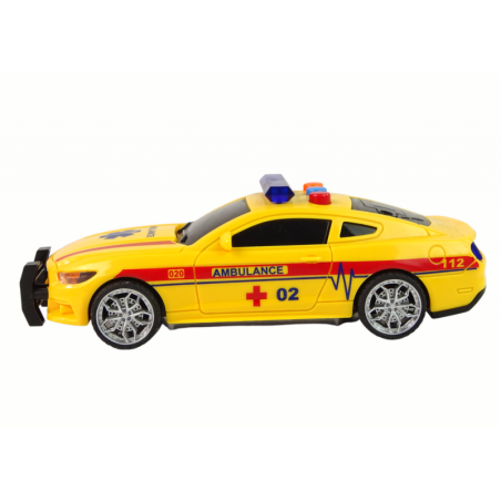 Sportauto kiirabi tuled kõlavad kollaselt