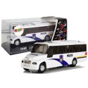Valge politsei buss tugeva heliga