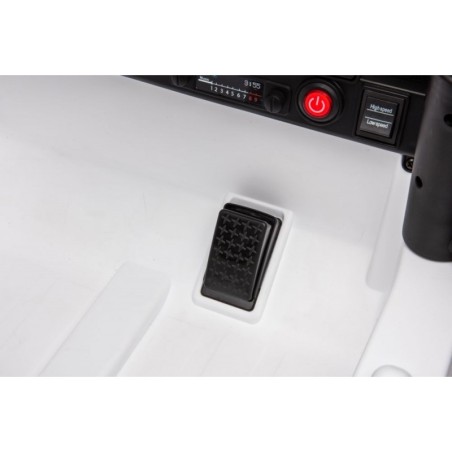 Elektriauto Toyota FJ valge 4x4