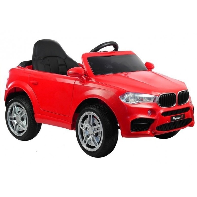 Punane laste elektriauto kaugjuhtimispuldiga