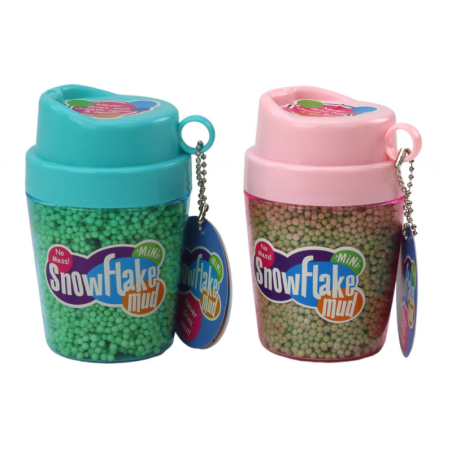 Liibuvad vahtpolüstüroolpallid rohelises tassis