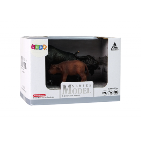 Kujukesed pühvel ja vasikas Aafrika loomaaia loomad