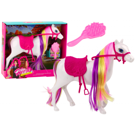 Hobune kujuke valge hobune hooldus sadul Tall Armas hobune