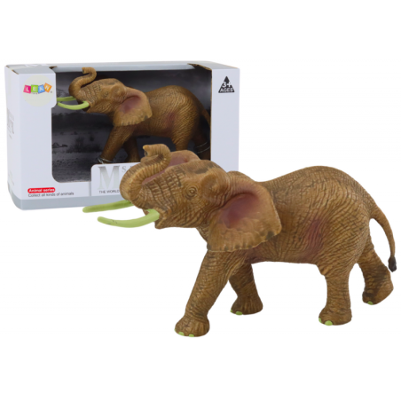 Kogutav kujuke Aafrika elevant ülestõstetud pagasiruumiga Safari