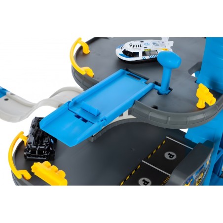 Politseijaoskonna autogaraaž, 3 tasapinda liftiga, autod+helikopter, 74tk