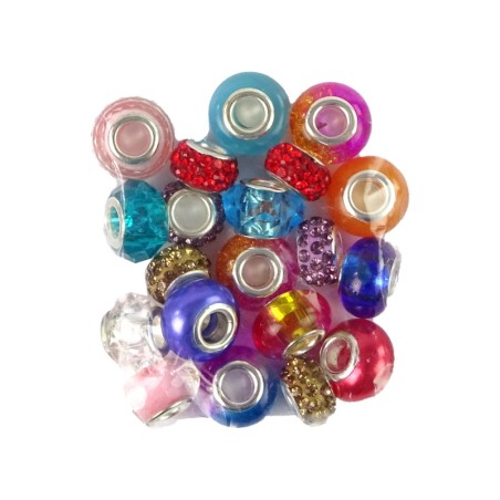 Käevõrude, kettide ja helmeste komplekt