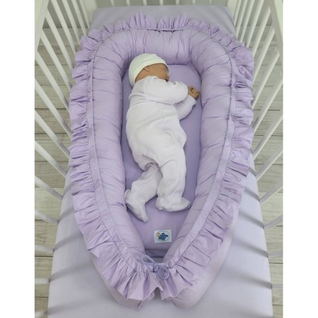 Beebipesa kroogitud äärega lilla