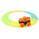 Võidusõidurada helendav painduv + auto, 54 tk 132 cm