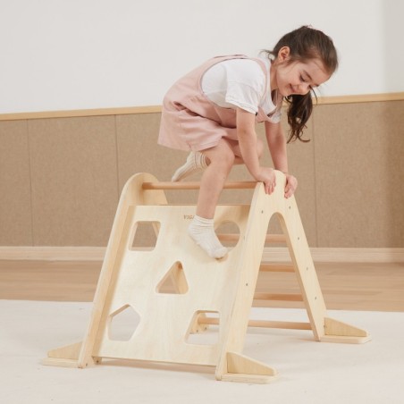 Puidust montessori redel pikler kolmnurk