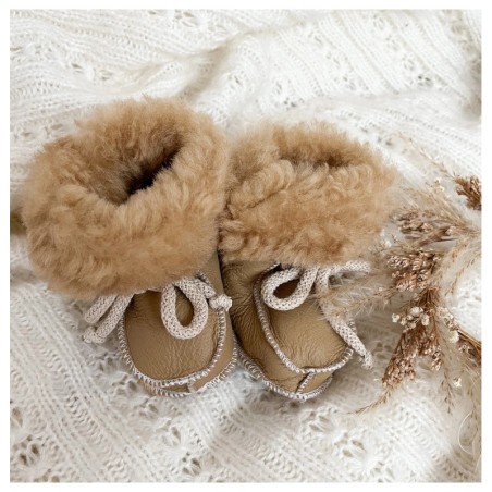 Lambanahast beebi papud, honey