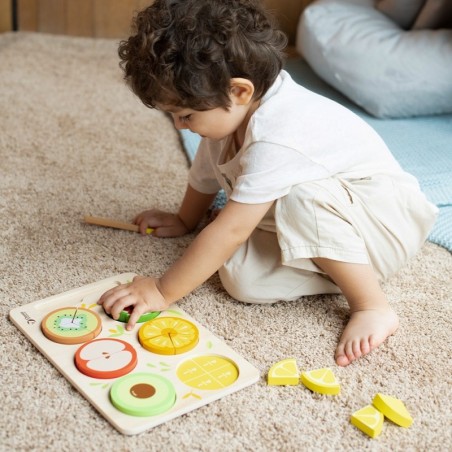 CLASSIC WORLD Puidust puuviljad takjapaelaga lõikamiseks + jagamine MONTESSORI 23 el.