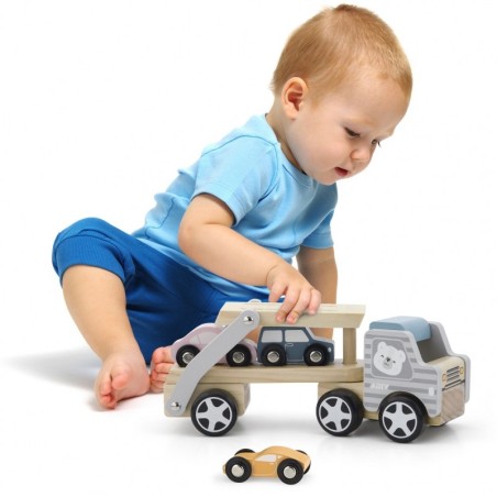 Puidust auto transporter