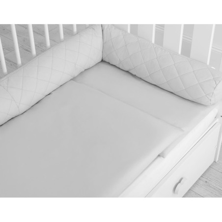 Tepitud beebipesa 2in1 voodipehmendus, hall