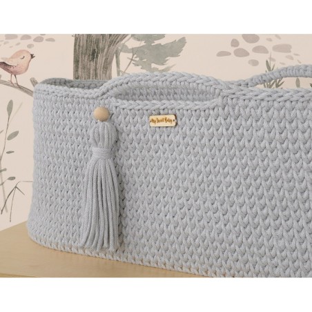 Heegeldatud beebihäll korv Boho jalgadega, hall