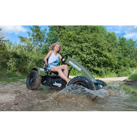 Laste kartauto BERG Jeep Revolution Pedal XXL-BFR, roheline, maastikurehvidega