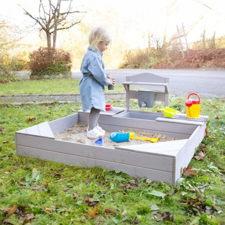 Puidust liivakast koos mudaköögi ja presendiga - ilmastikukindel - halli lakiga