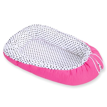 Beebipesa kahepoolne Premium Cocoon väikelastele - valged täpid/ tumeroosa