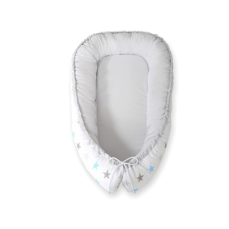 Beebipesa kahepoolne Premium Cocoon väikelastele - tähed sinakashall/hall