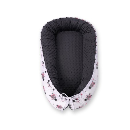 Beebipesa kahepoolne Premium Cocoon väikelastele minky-roosa sebrad