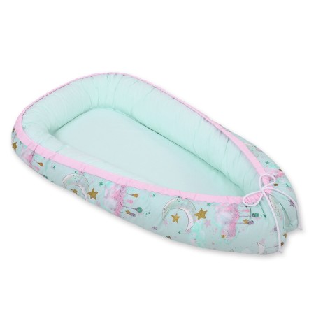 Beebipesa kahepoolne Premium Cocoon väikelastele - moons mint