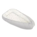 Beebipesa kahepoolne Premium Cocoon väikelastele - mini hallid tähed/ hall