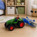 Roheline kaugjuhitav traktor põllurulli ja põllumehega 1:24