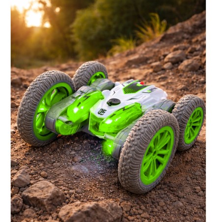 Roheline kaugjuhitav trikiauto 360° trikkidega