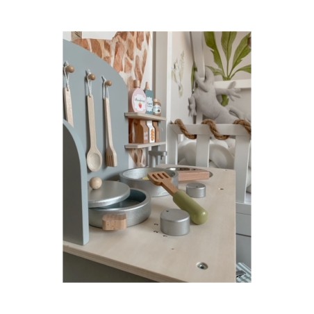 Puidust mänguköök, hall