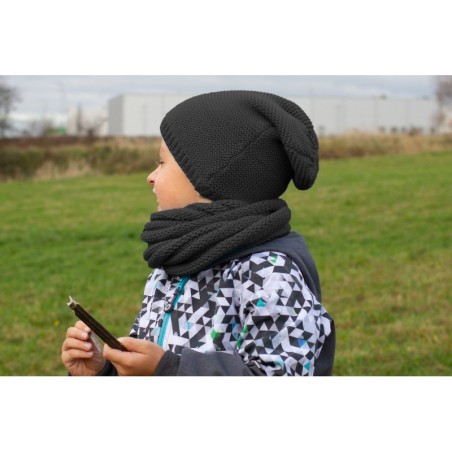 Soe kootud sall, must