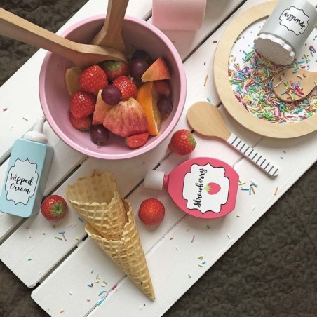 Puidust puuviljasalat, roosa kauss