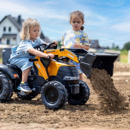 FALK Case CE pedaaltraktor koos ekskavaatorlaaduri ja haagisega 3-7 aastat