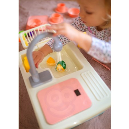 Kaks ühes mängu köögivalamu veekraaniga