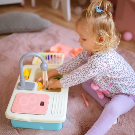 Kaks ühes mängu köögivalamu veekraaniga