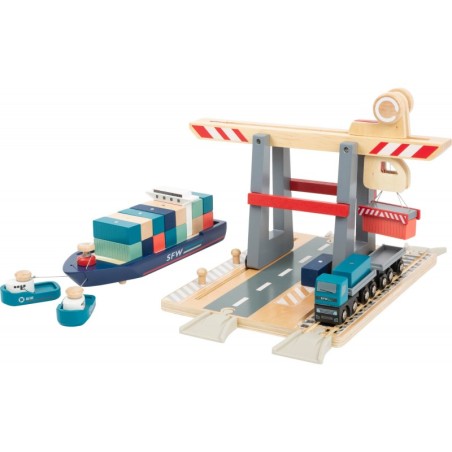 Konteinerterminal koos tarvikutega