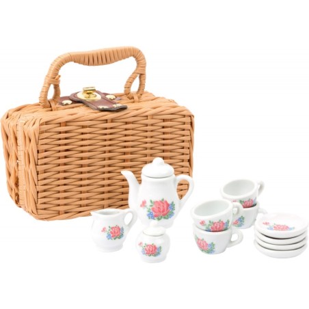 Portselanist kohvikomplekt ümbrises