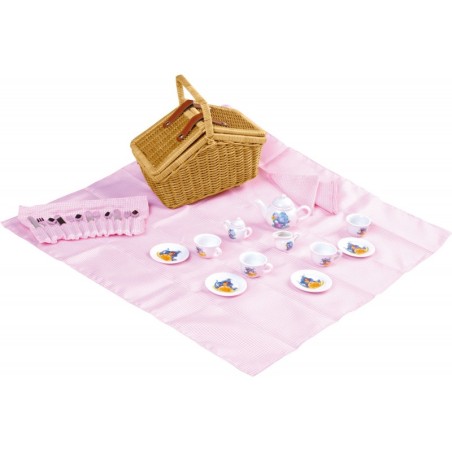 Picnic Basket Romantic