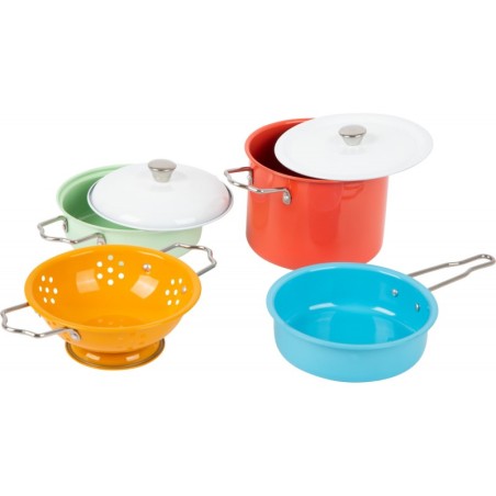 Kööginõude komplekt koos tarvikutega