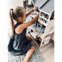 Puidust painutavate nukkude perekond
