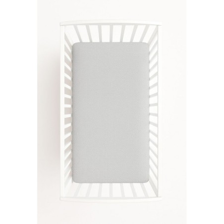 Kummiga voodilina 120x60 cm, valged täpid hallil